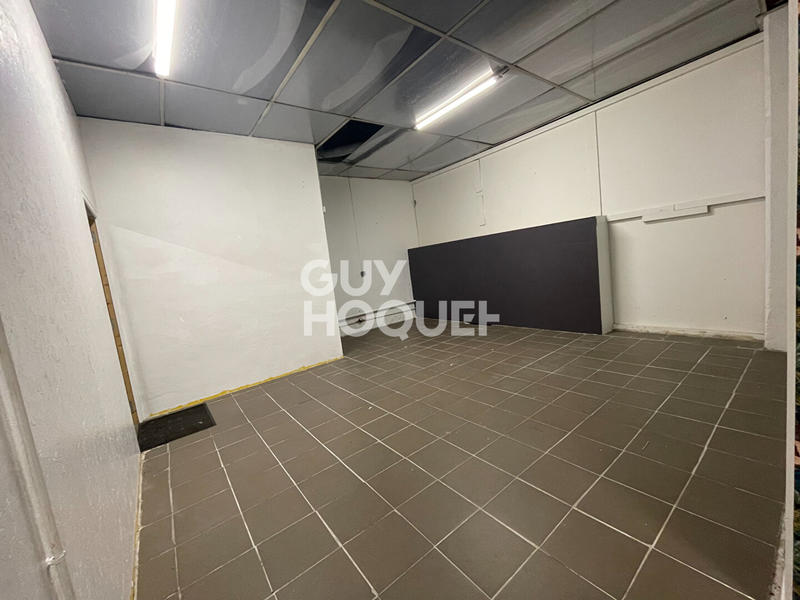 Local d'activité / Entrepôt - 200 m²