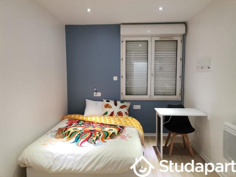 Chambre - 11 m² - 1 pièce