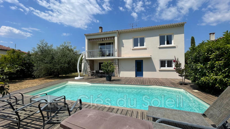 Maison - 145 m² - 6 pièces