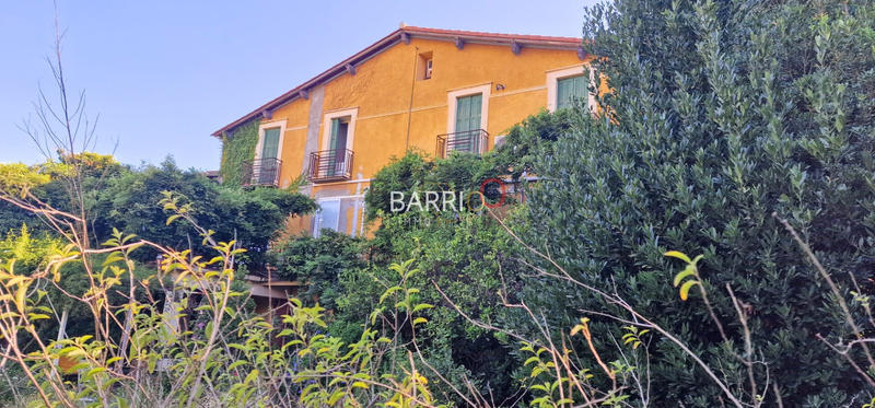 Maison - 308 m² - 13 pièces