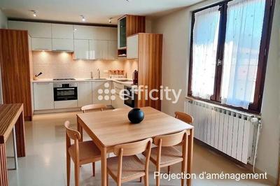 Maison - 183 m² - 5 pièces