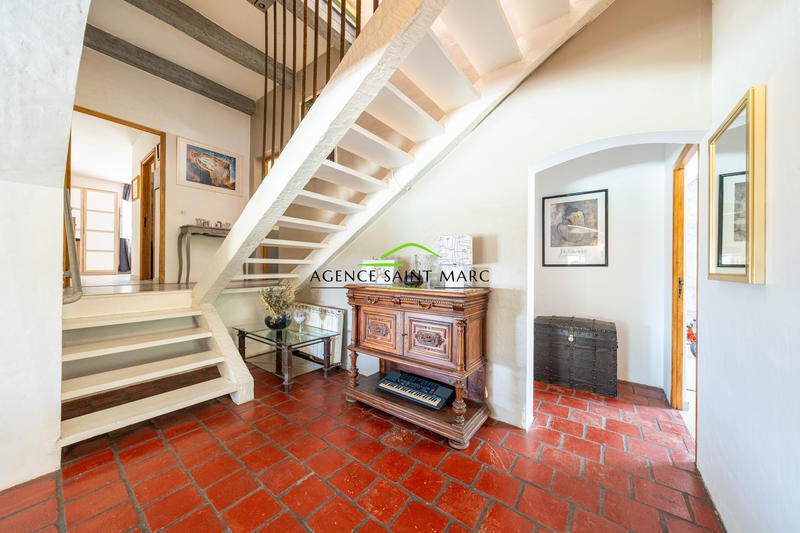 Maison - 208 m² - 5 pièces