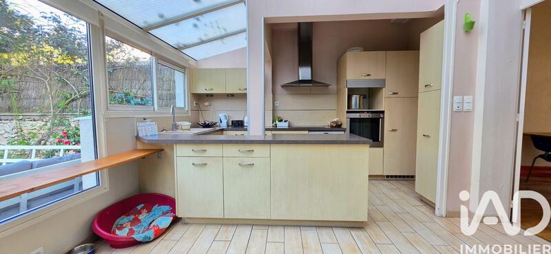 Maison de ville - 136 m² - 5 pièces