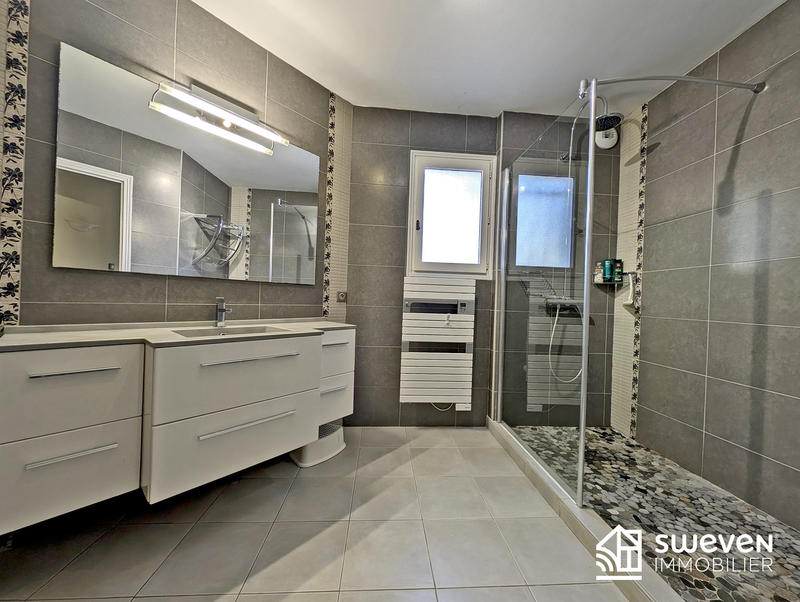 Villa - 162 m² - 5 pièces