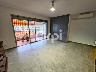 Studio - 33 m² - 1 pièce