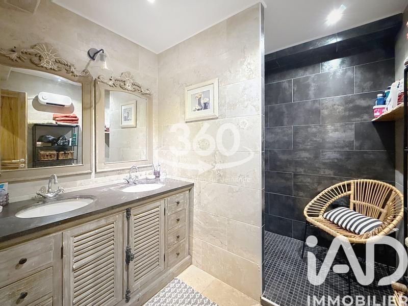 Maison de village - 177 m² - 8 pièces