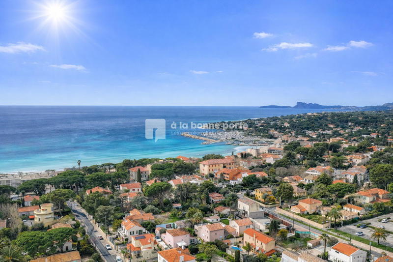 Maison - 191 m² - 8 pièces