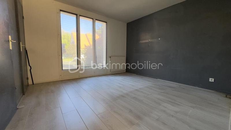 Maison - 230 m² - 8 pièces