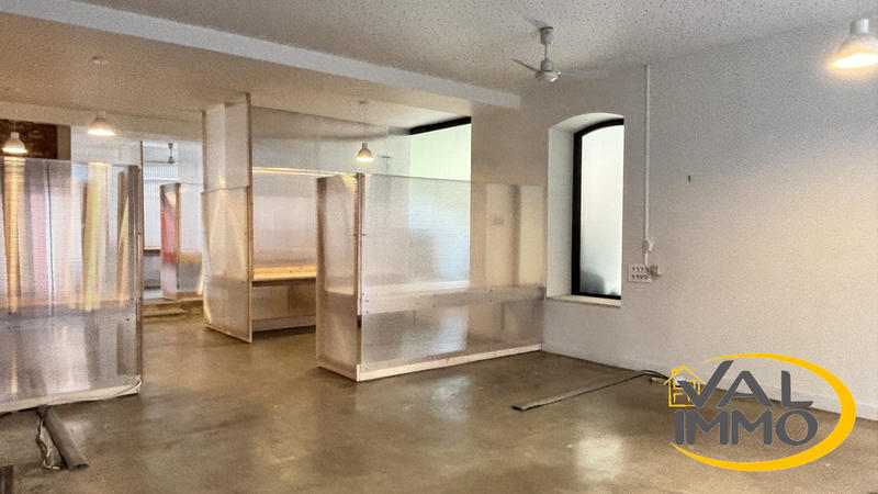 Local commercial - 154 m²