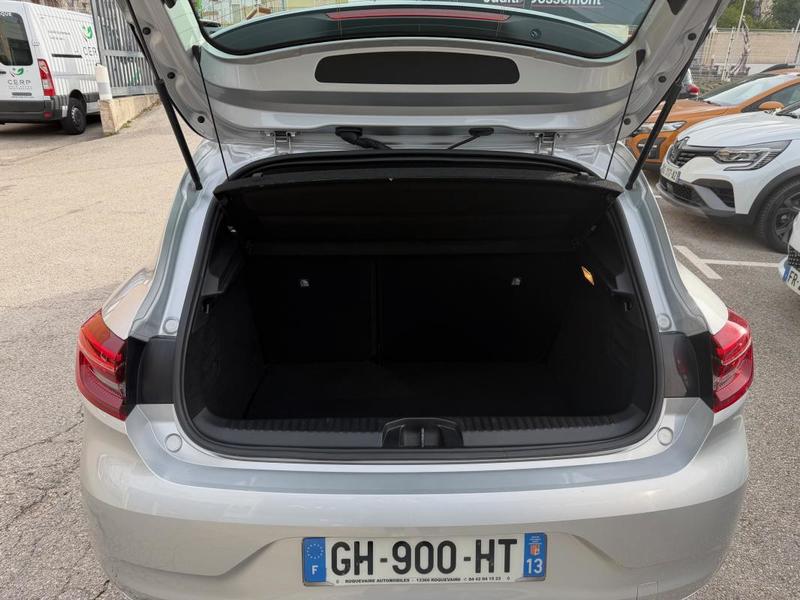 Renault Clio V Limited E-Tech 140