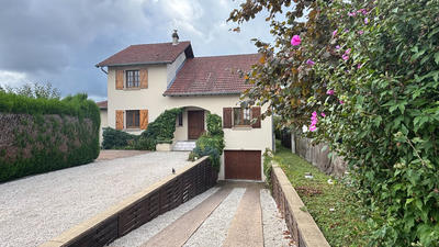 Maison - 172 m² - 6 pièces