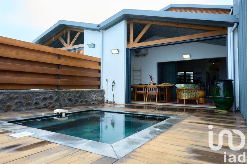 Maison - 106 m² - 5 pièces