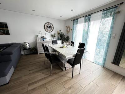 Maison - 109 m² - 5 pièces