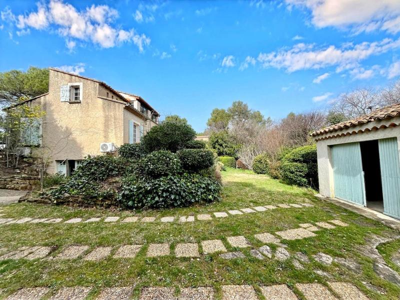 Maison - 140 m² - 4 pièces