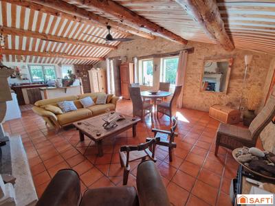 Maison - 177 m² - 6 pièces