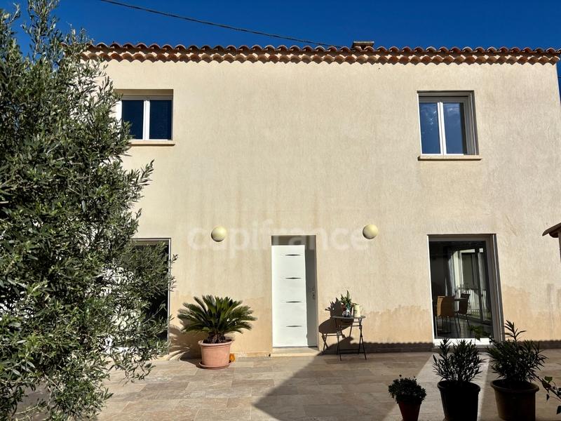 Maison - 107 m² - 5 pièces