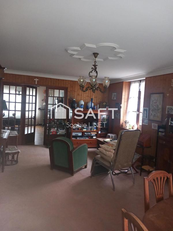 Maison - 232 m² - 11 pièces