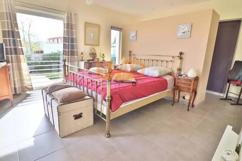 Villa - 146 m² - 5 pièces