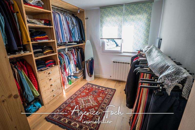 Maison - 190 m² - 6 pièces