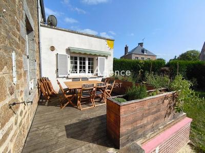 Maison - 231 m² - 10 pièces