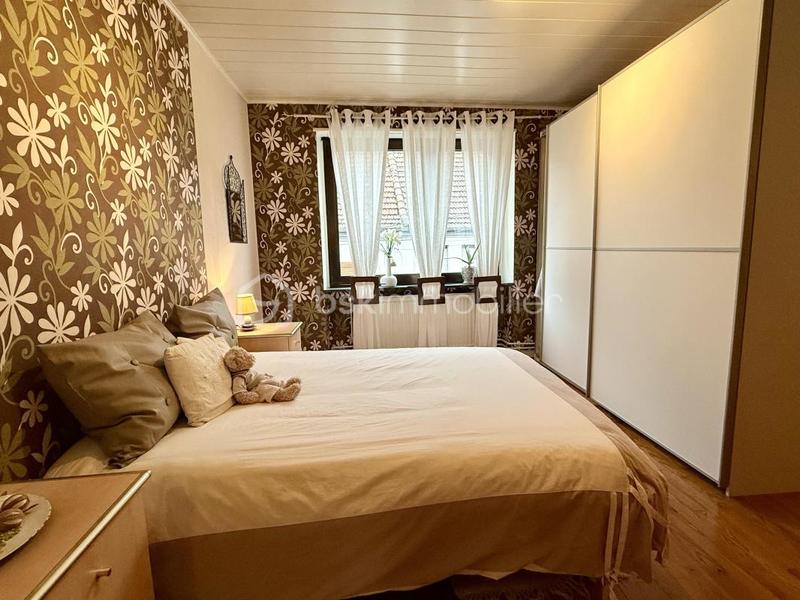 Maison - 178 m² - 8 pièces