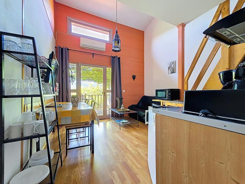 Maison - 170 m² - 9 pièces