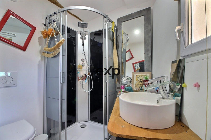 Mas - 205 m² - 5 pièces