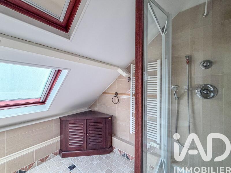 Maison - 511 m² - 12 pièces