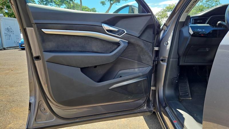 Audi e-tron 55 Quattro 408 95kWh s line