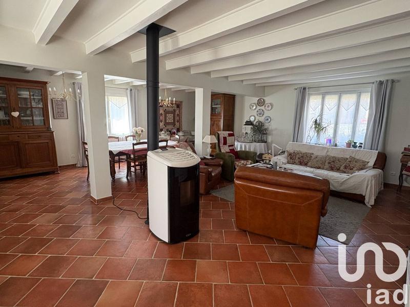 Maison - 216 m² - 8 pièces