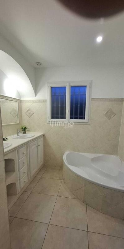 Maison - 74 m² - 4 pièces