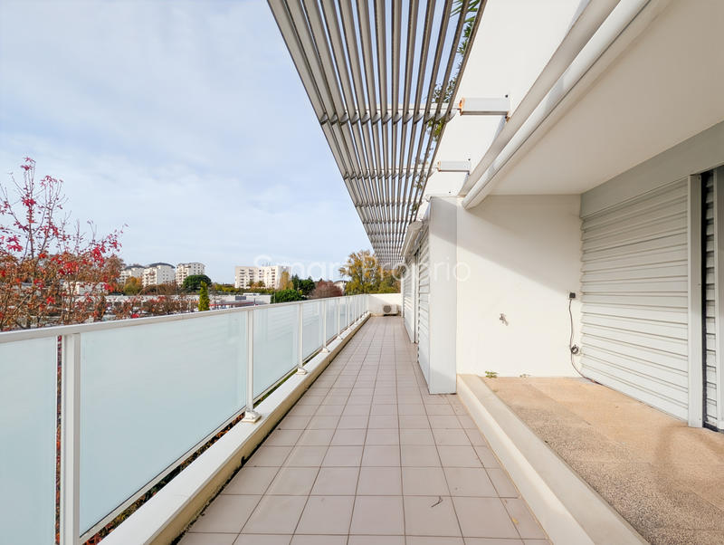 Appartement - 102 m² - 4 pièces