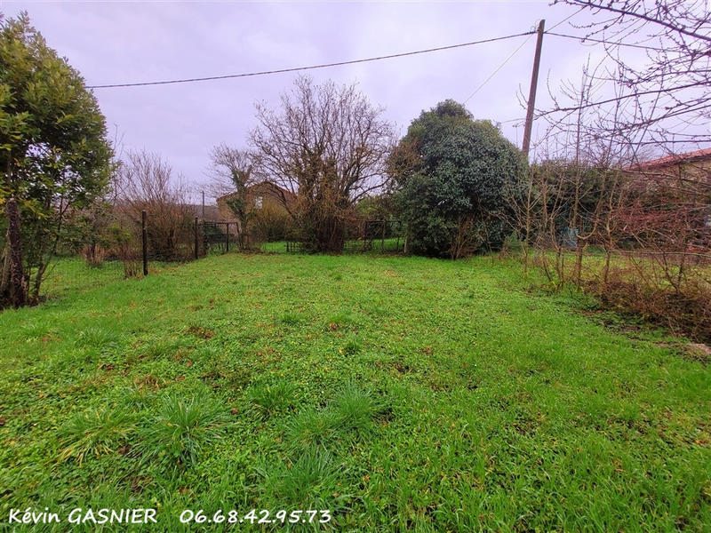 Terrain constructible - 650 m²