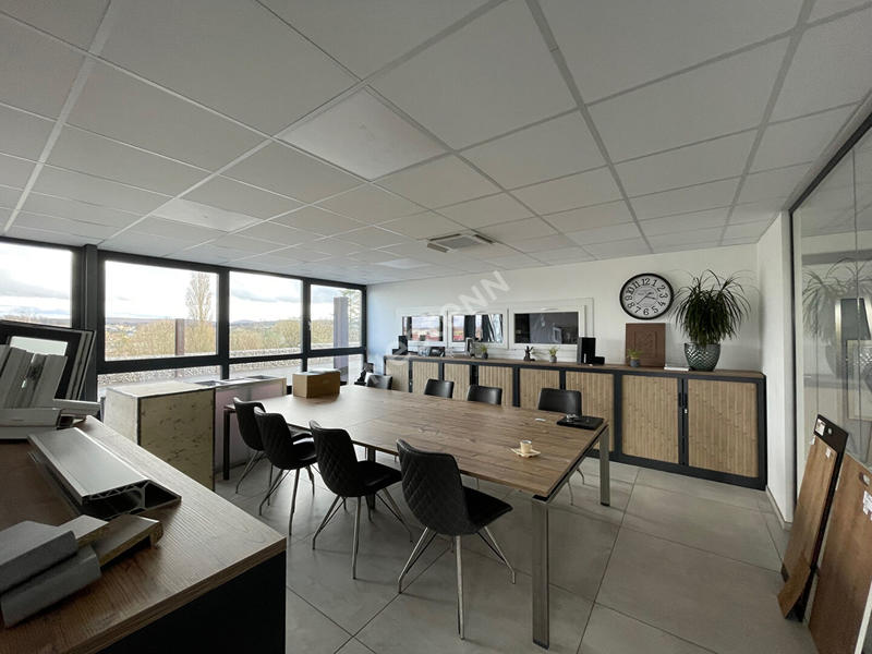 Local commercial - 750 m²