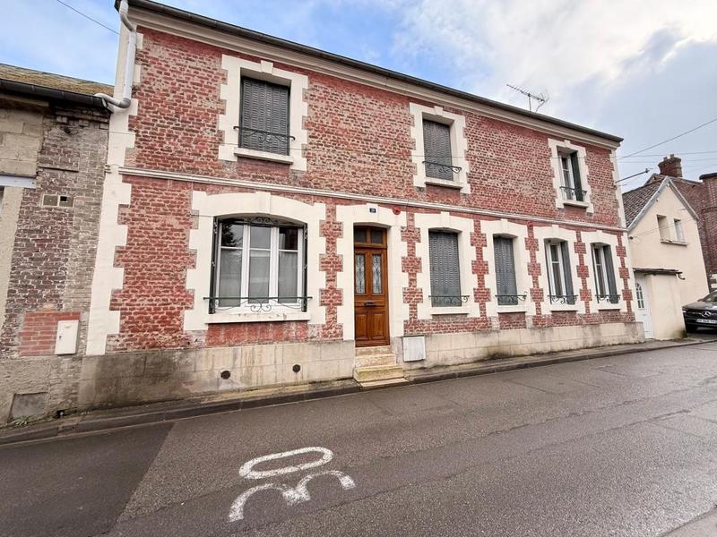 Maison - 170 m² - 5 pièces