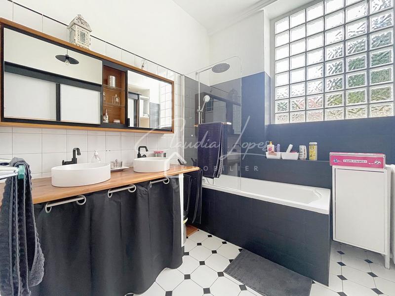 Appartement - 132 m² - 5 pièces