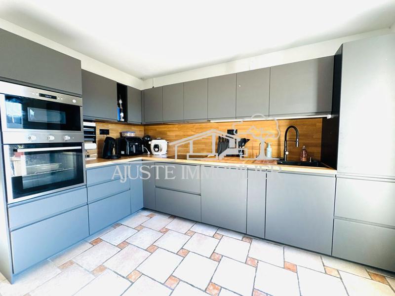 Maison - 106 m² - 4 pièces