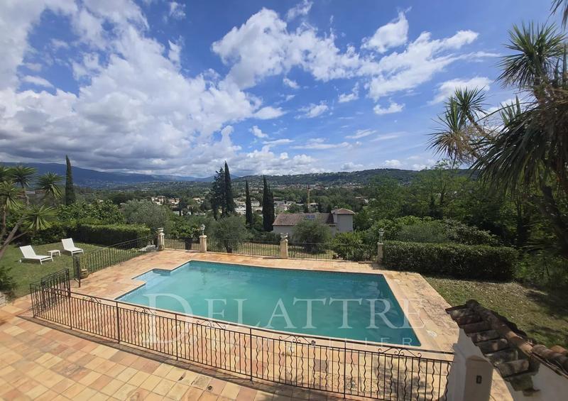 Maison - 148 m² - 5 pièces