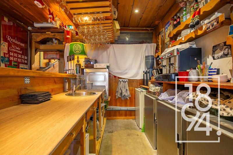 Hôtellerie / Restauration - 61 m²