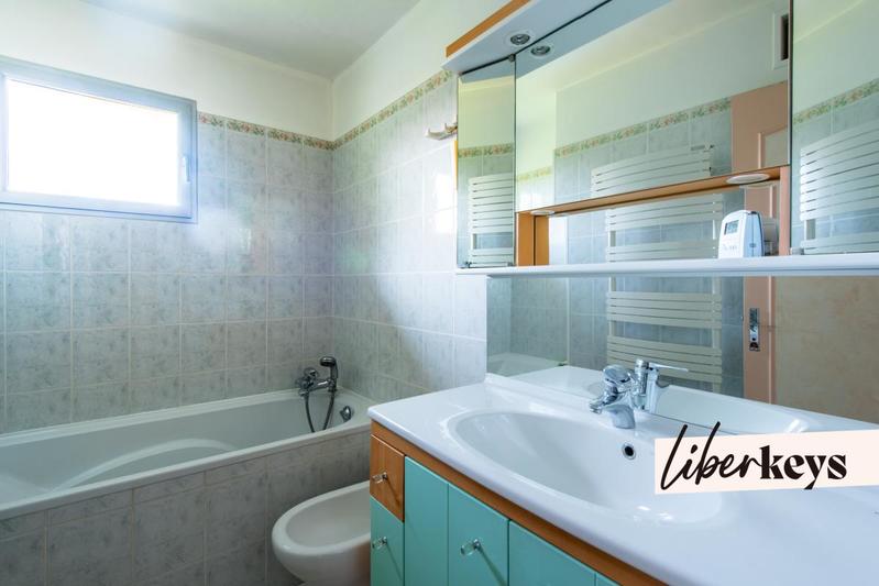 Maison - 137 m² - 6 pièces