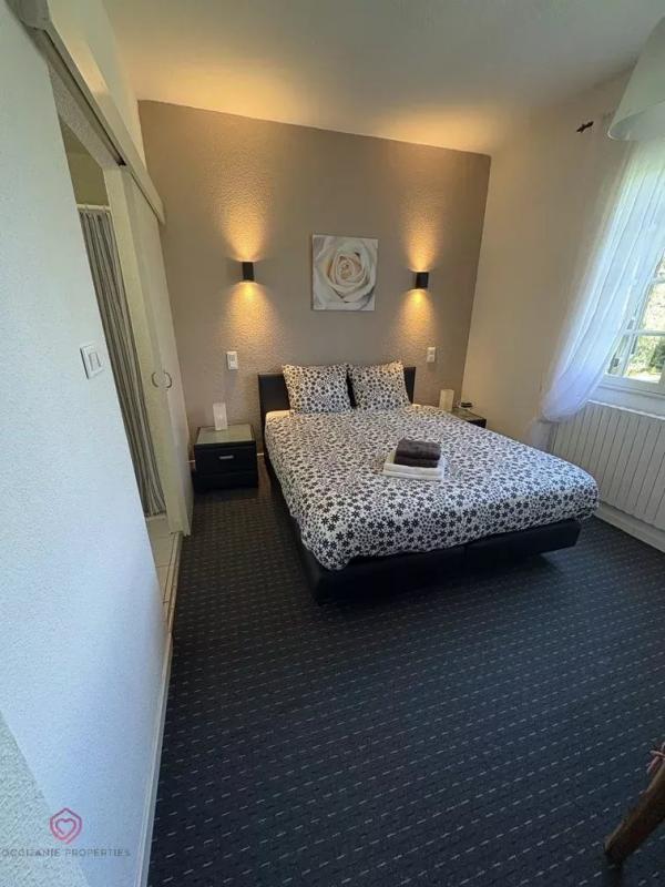 Propriété - 600 m² - 14 pièces