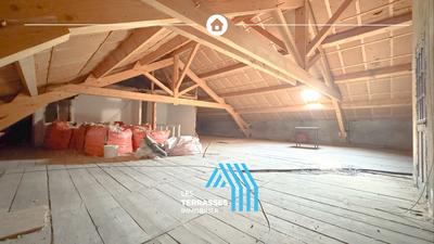 Appartement - 83 m² - 1 pièce