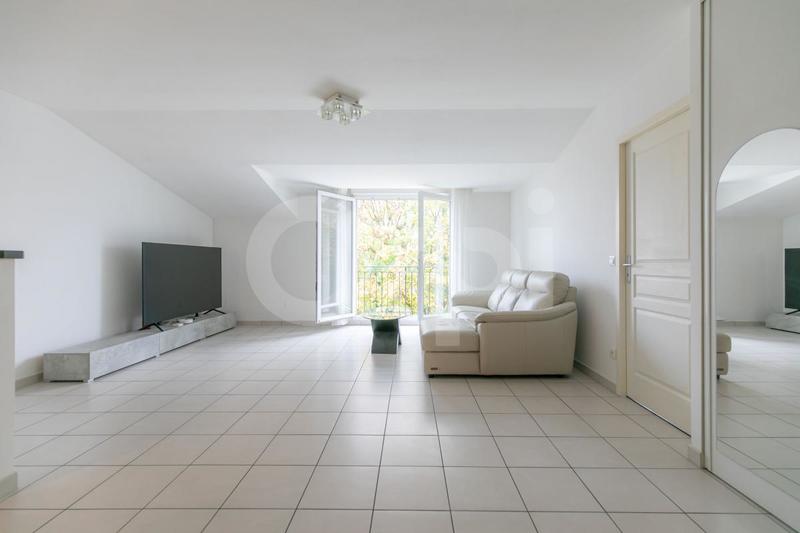 Appartement - 86 m² - 3 pièces