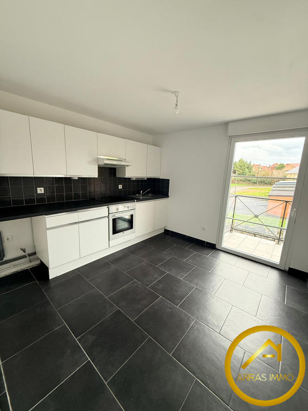 Appartement - 90 m² - 3 pièces