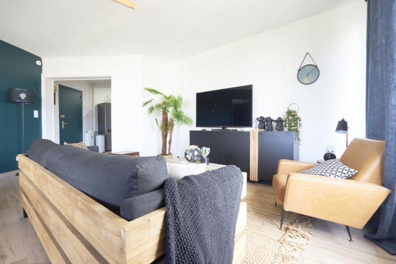 Appartement - 120 m² - 6 pièces