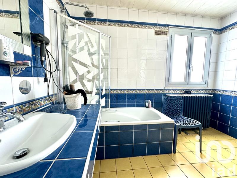 Maison - 141 m² - 7 pièces