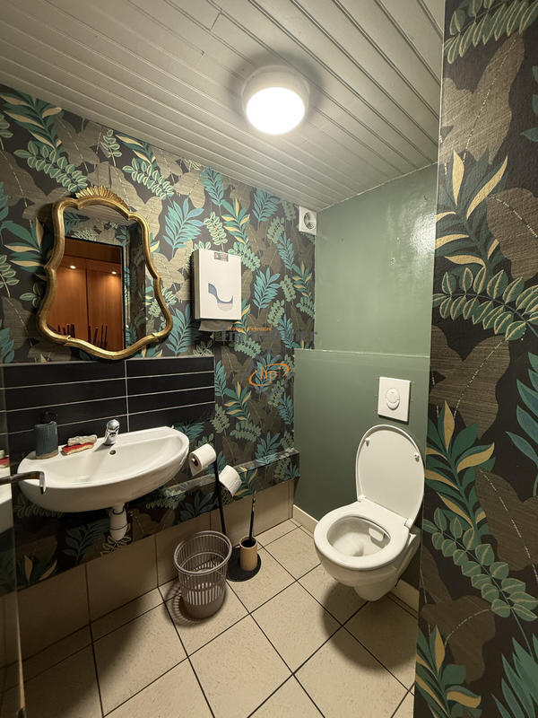 Appartement - 100 m² - 1 pièce