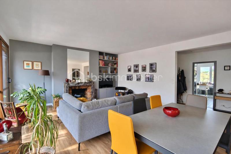 Appartement - 120 m² - 5 pièces