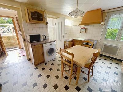 Maison - 80 m² - 4 pièces