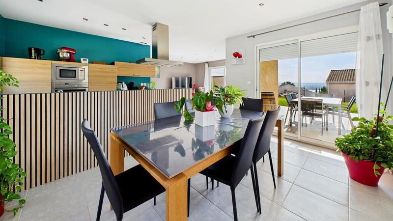 Pavillon - 133 m² - 6 pièces